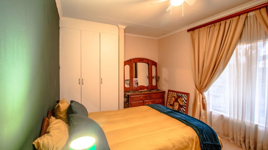 4 Bedroom Property for Sale in Olifantsnek North West